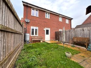2 Bugle Crescent_Rear Aspect- click for photo gallery